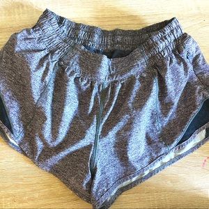 Womens Lululemon Grey Hottie Hot 2.5 Inch Shorts